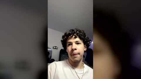 Snapshot of mytoytommy chatting on March 2026 06:52:01 AM mytoytommy online show from March 2026 06:52:01 AM