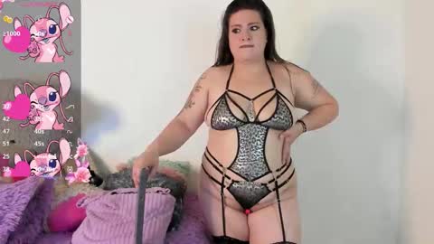 Tiana online show from December 2025 04:30:02 AM