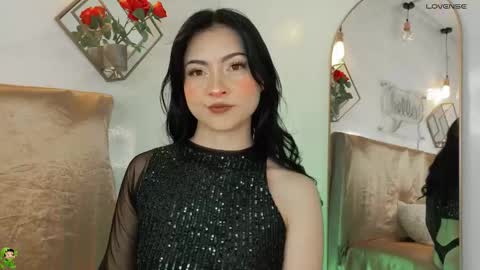 naamah_b online show from March 2026 02:43:01 PM