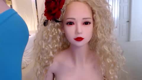 Snapshot of nadia_vixen chatting on April 2026 09:17:01 PM Nadia Vixen online show from April 2026 09:17:01 PM