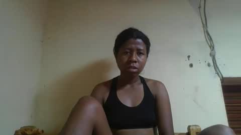 nadiasando online show from November 2025 07:01:01 AM