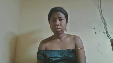 nadiasando online show from December 2025 02:27:01 AM