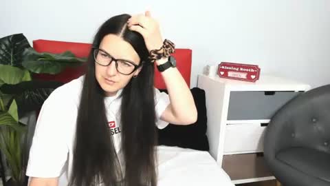 nadiatrue online show from June 2026 02:58:01 PM