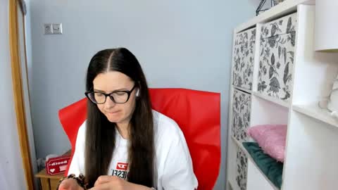 nadiatrue online show from July 2026 04:01:02 PM