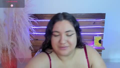 Nadine online show from November 2025 04:29:01 PM