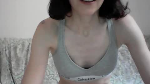 Snapshot of nadinemorandi chatting on June 2026 12:00:01 PM nadinemorandi online show from June 2026 12:00:01 PM