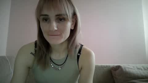 Nadjia online show from December 2025 10:09:02 AM