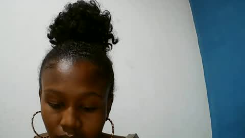 Snapshot of nah296652 chatting on July 2026 06:18:01 PM nah296652 online show from July 2026 06:18:01 PM