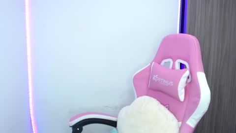 nahia cute     only   online show from December 2025 06:59:02 PM