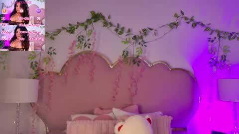 Snapshot of nahiarareina chatting on March 2026 01:38:02 PM NahiaraReina online show from March 2026 01:38:02 PM