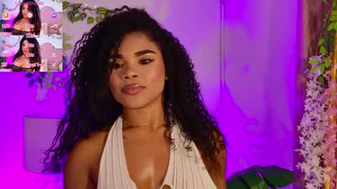 Snapshot of nahiarareina chatting on April 2026 01:55:02 PM NahiaraReina online show from April 2026 01:55:02 PM