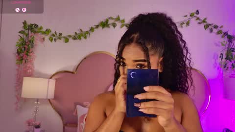 Snapshot of nahiarareina chatting on May 2026 02:03:01 PM NahiaraReina online show from May 2026 02:03:01 PM