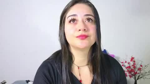 Snapshot of nahomi_sweett chatting on May 2026 10:43:02 AM Nahomi online show from May 2026 10:43:02 AM