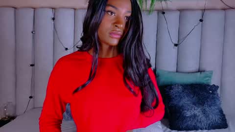 Snapshot of nahomicampbell_ chatting on May 2026 07:33:01 PM VICTORIA online show from May 2026 07:33:01 PM