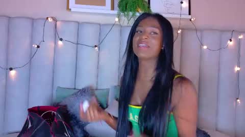 Snapshot of nahomicampbell_ chatting on June 2026 11:53:02 PM VICTORIA online show from June 2026 11:53:02 PM