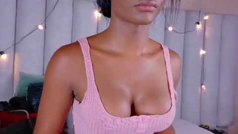 Snapshot of nahomicampbell_ chatting on July 2026 08:04:02 PM VICTORIA online show from July 2026 08:04:02 PM