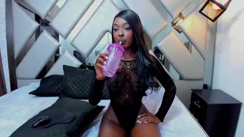 Snapshot of nahomii_hill chatting on April 2026 09:30:02 PM Nahomi online show from April 2026 09:30:02 PM