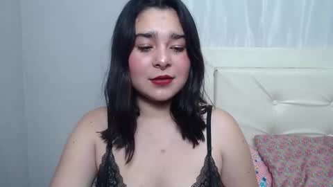 Nahomy online show from December 2024 03:00:02 PM