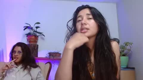 Snapshot of nahomy_rain chatting on May 2026 03:58:01 AM online show from May 2026 03:58:01 AM