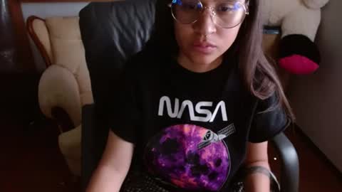 Snapshot of nahomy_rain chatting on June 2026 05:04:01 PM online show from June 2026 05:04:01 PM
