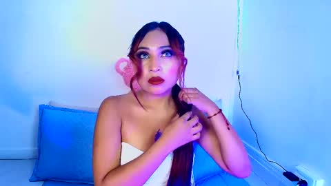 Snapshot of naia_cruz_ chatting on May 2026 07:40:02 PM Naia online show from May 2026 07:40:02 PM
