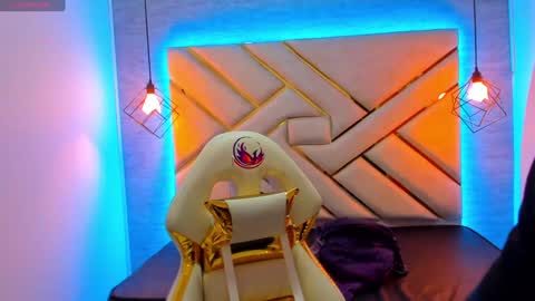    online show from February 2025 06:31:02 PM