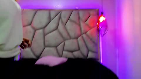    online show from February 2025 07:13:01 PM