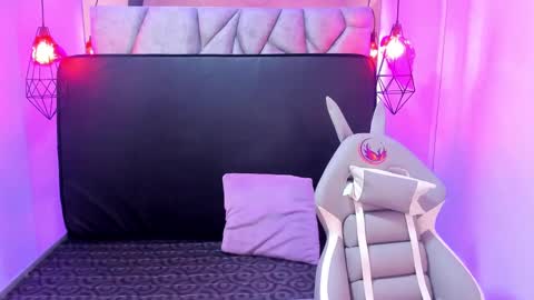    online show from February 2025 10:32:02 AM