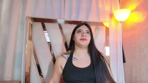 Naia x online show from April 2026 01:41:01 PM