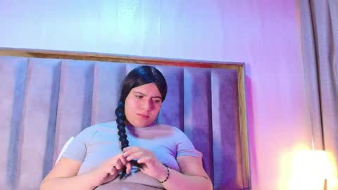 Snapshot of naia_x chatting on May 2026 01:05:02 PM Naia x online show from May 2026 01:05:02 PM