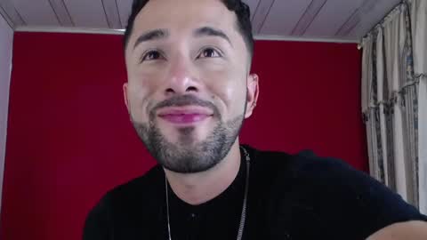 Snapshot of nainpaulo chatting on March 2025 05:11:02 AM nainpaulo online show from March 2025 05:11:02 AM