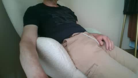 Snapshot of nakedcock5518782 chatting on April 2026 03:39:01 PM nakedcock5518782 online show from April 2026 03:39:01 PM