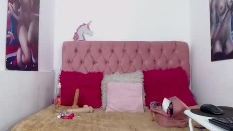 NALAROY online show from November 2025 03:12:02 PM