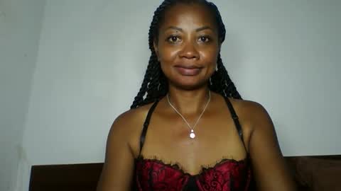 nalinah86 online show from February 2026 04:40:02 PM