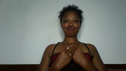 nalinah86 online show from February 2026 07:04:01 PM