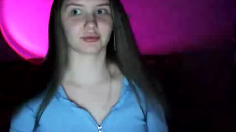 Lola online show from March 2026 03:01:01 PM