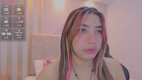 nami_sweet_ online show from November 2025 01:57:02 PM