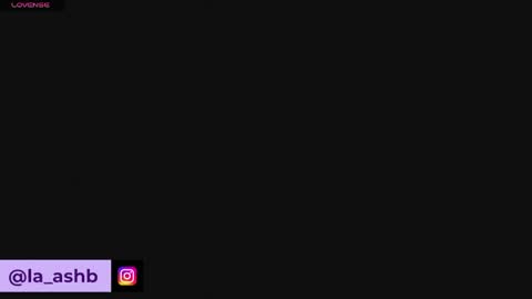 Snapshot of namithompson chatting on May 2026 03:00:01 AM NamiThompson online show from May 2026 03:00:01 AM