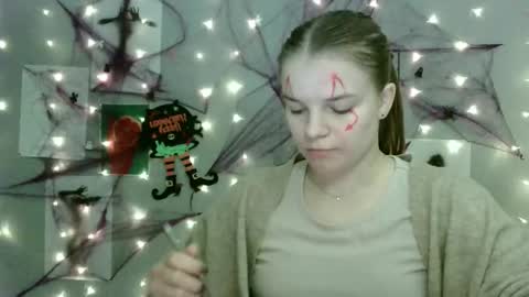 Nana online show from October 2025 09:22:01 AM