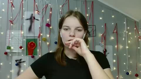 Nana online show from December 2025 04:27:01 PM