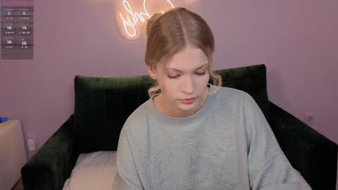 Maeve online show from November 2025 02:41:01 PM