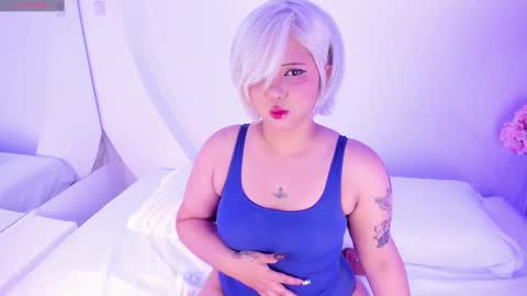 NanaOsaky online show from November 2025 11:54:02 AM