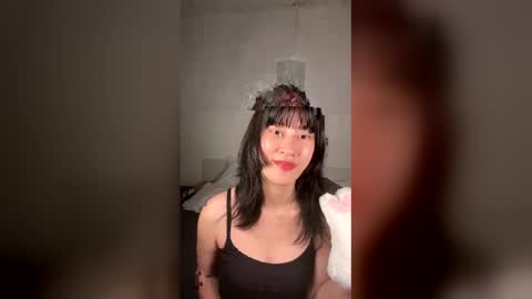 NANA WALKER online show from March 2026 04:48:01 PM