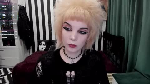 Nancy online show from October 2025 11:38:02 PM