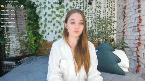 Luna online show from February 2025 11:55:01 AM