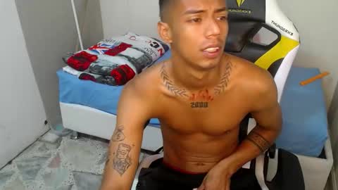 nando_col online show from November 2025 11:10:01 AM