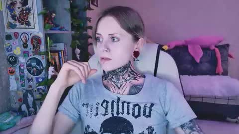 Snapshot of nanitamoore chatting on July 2026 09:22:01 PM Monday-Friday 12-4 AM and 6-9 AM New York time online show from July 2026 09:22:01 PM