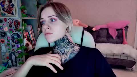 Snapshot of nanitamoore chatting on July 2026 08:18:02 PM Monday-Friday 12-4 AM and 6-9 AM New York time online show from July 2026 08:18:02 PM