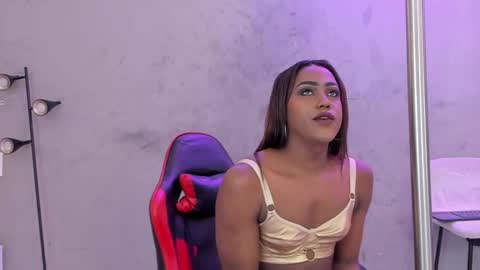 Naomi Blair online show from April 2026 05:08:02 AM