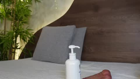 naomi_rex online show from April 2026 07:48:01 PM